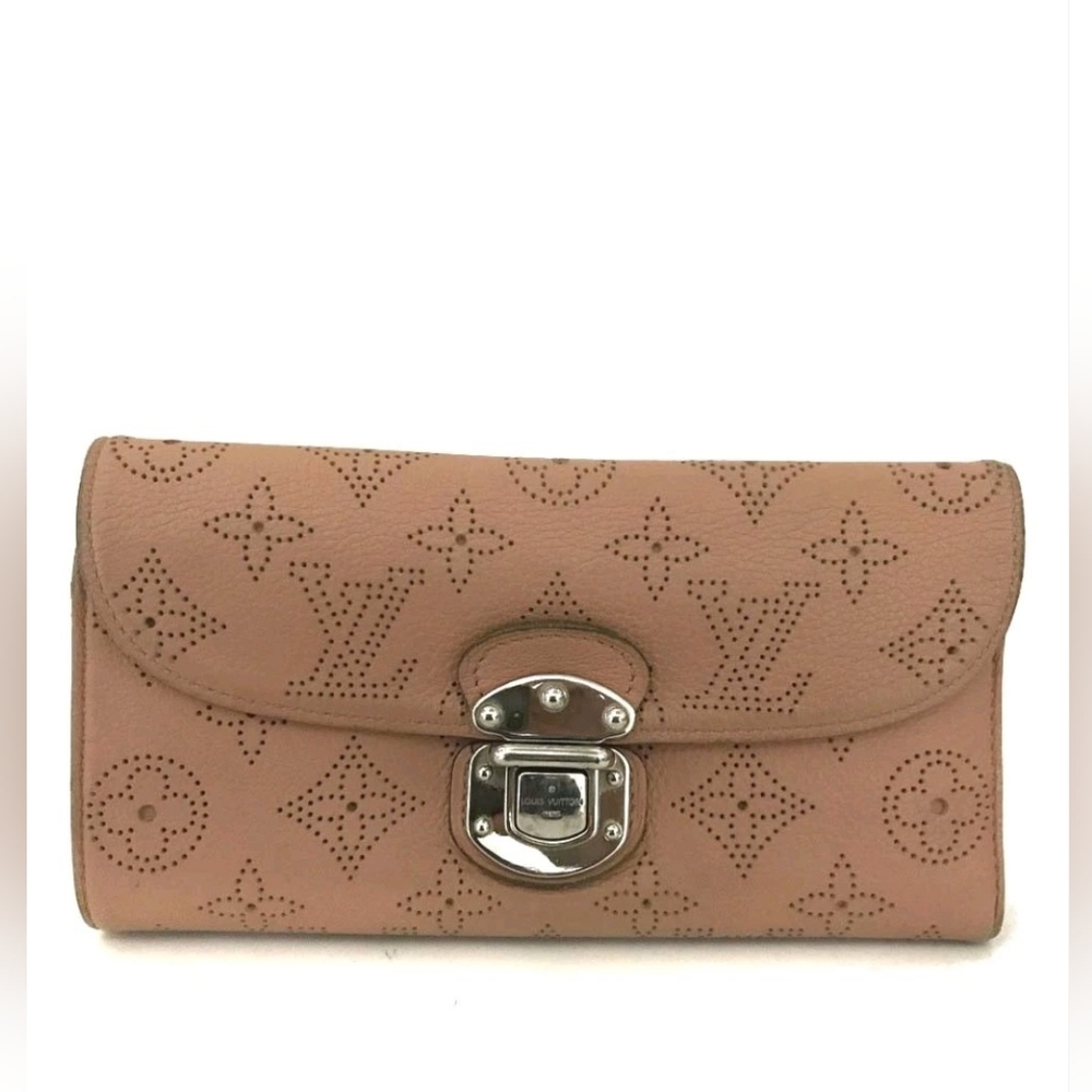 Louis Vuitton Mahina Portefeuille Amelia Trifold Wallet Pink